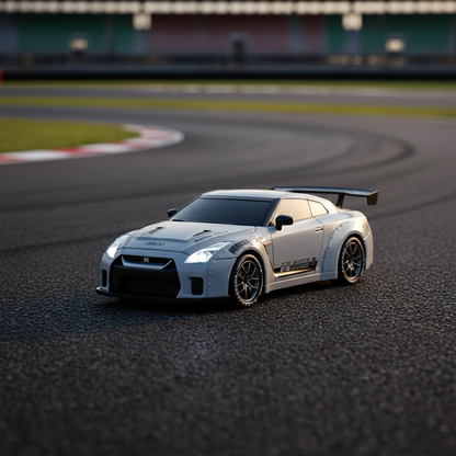 Auto da corsa GTR telecomandata scala 1:24 ricaricabile con cavo USB