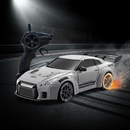 Auto da corsa GTR telecomandata scala 1:24 ricaricabile con cavo USB